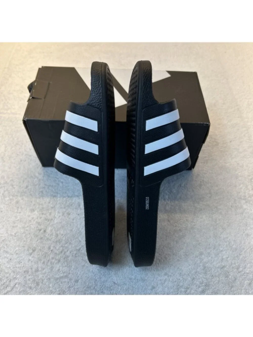 Adidas Adilette Aqua Slides Men 11 Women 12 Black/White Stripes New in Box